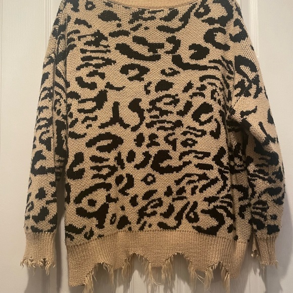 Khaki Leopard Print Loose Raw Edge Sweater - Picture 4 of 7